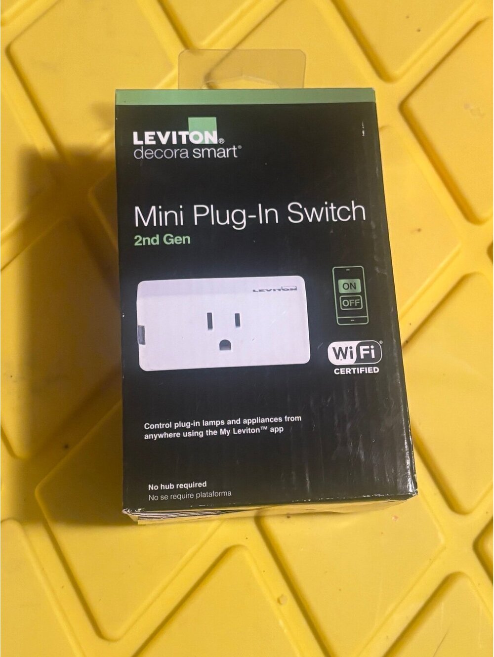Mini plug in switch